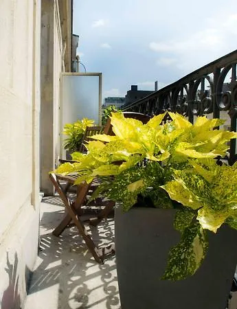 Caumartin 64 Paris