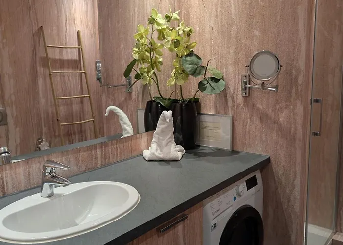 Daire Caumartin 64 Paris